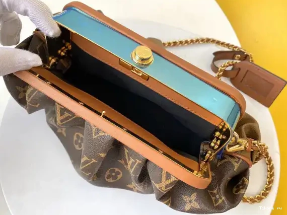 Affordable VUITTON BOURSICOT EW LOUIS 0622
